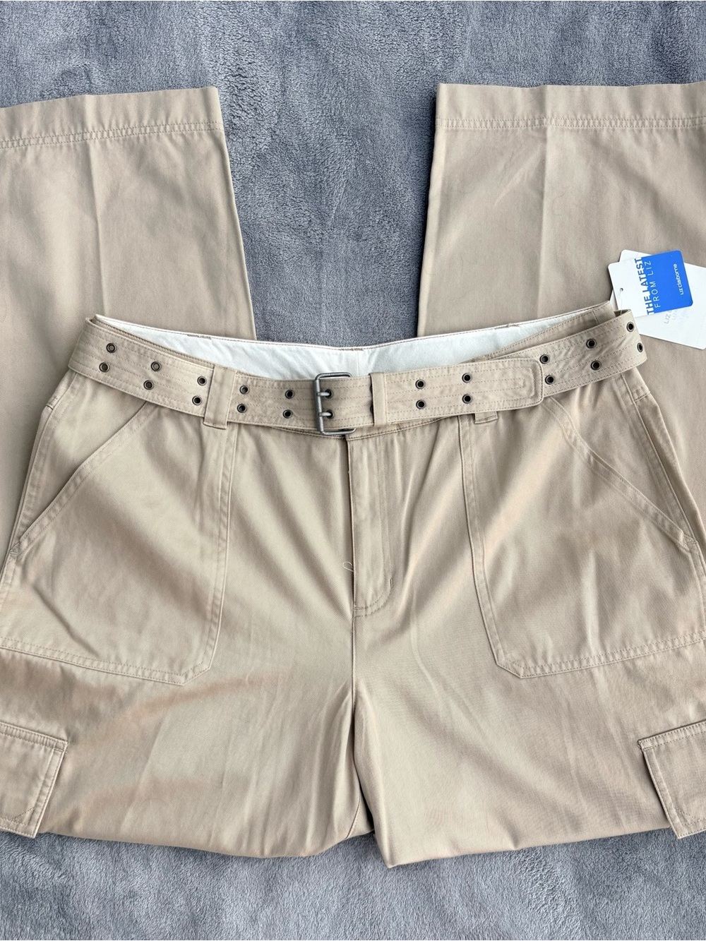 Liz Claiborne Women’s Classic Beige Cargo Pants with Belt
